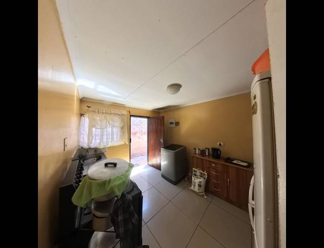 2 BEDROOM PROPERTY TO RENT IN LEBOENG